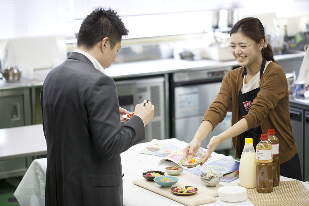 株式会社 久世